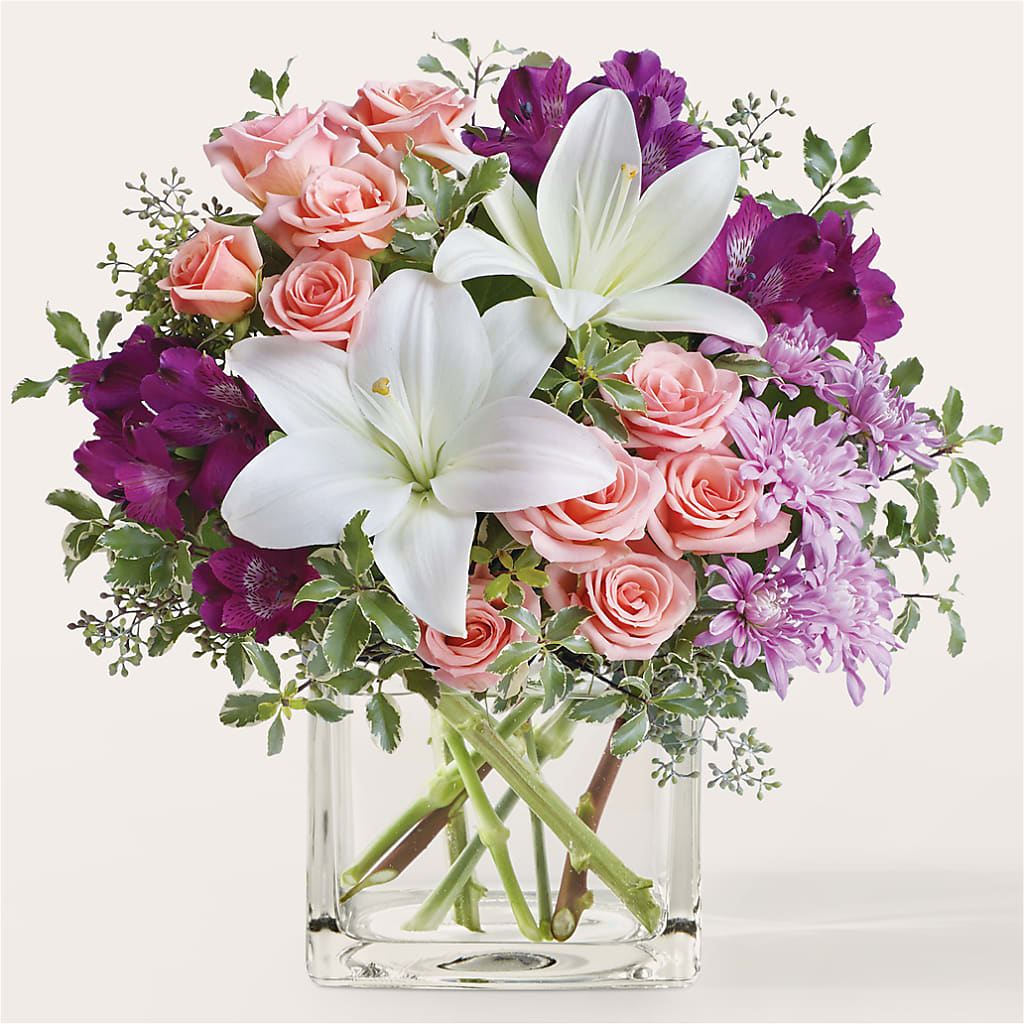Mani Pedi Bouquet – R & J BLOOMS, Rowlett TX