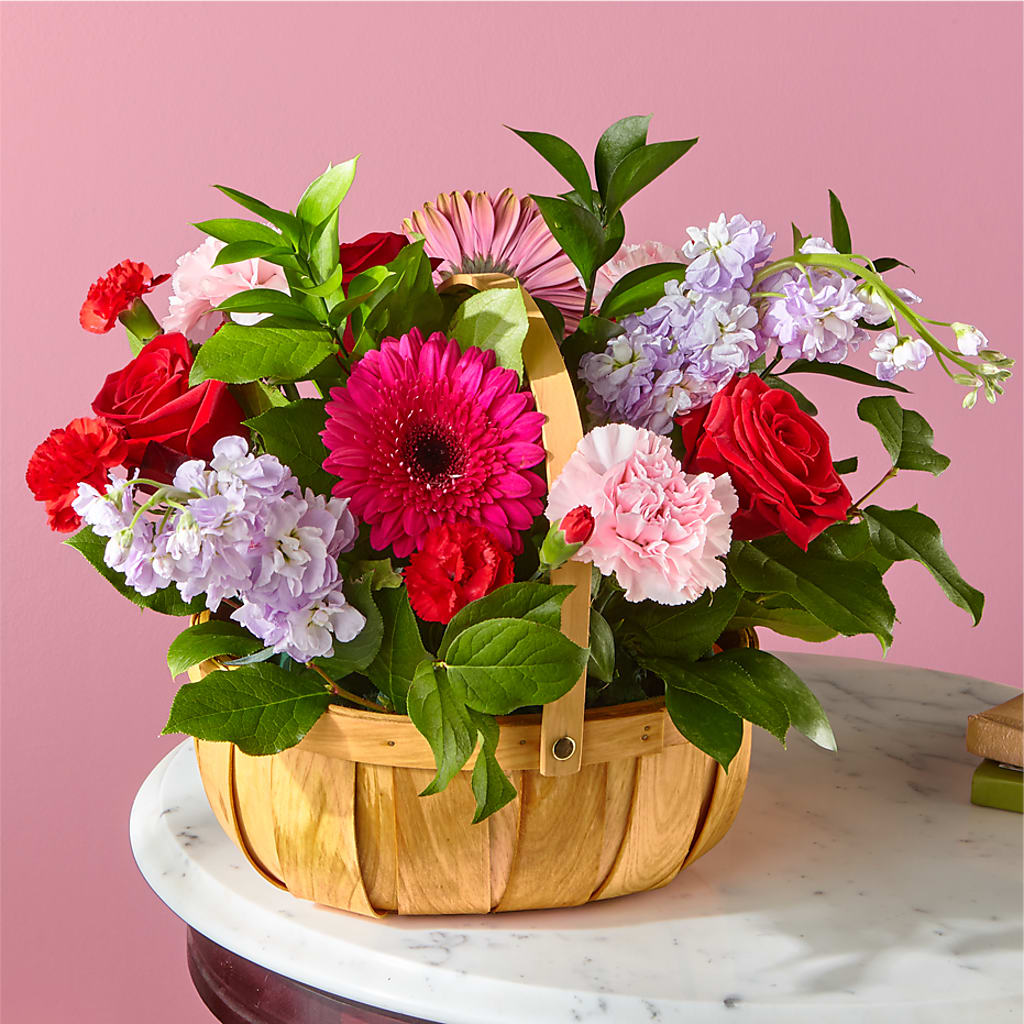 Pink Picnic Basket – R & J BLOOMS, Rowlett TX