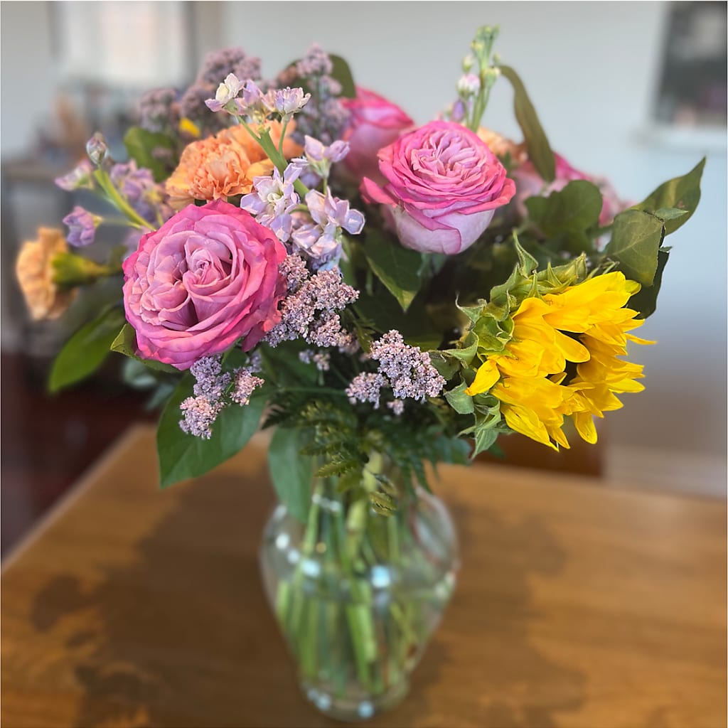 Yellow Brick Road Bouquet – R & J BLOOMS, Rowlett TX