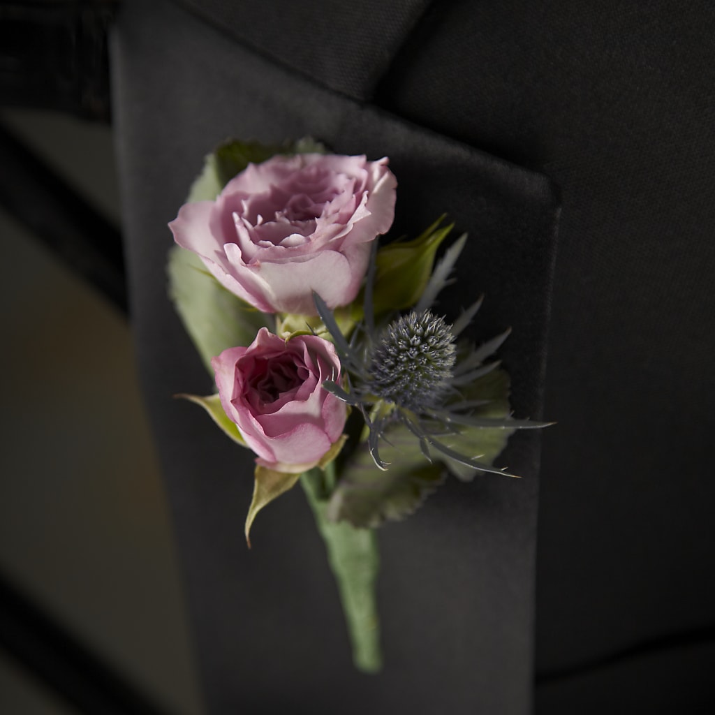 Veronica Boutonniere – R & J BLOOMS, Rowlett TX