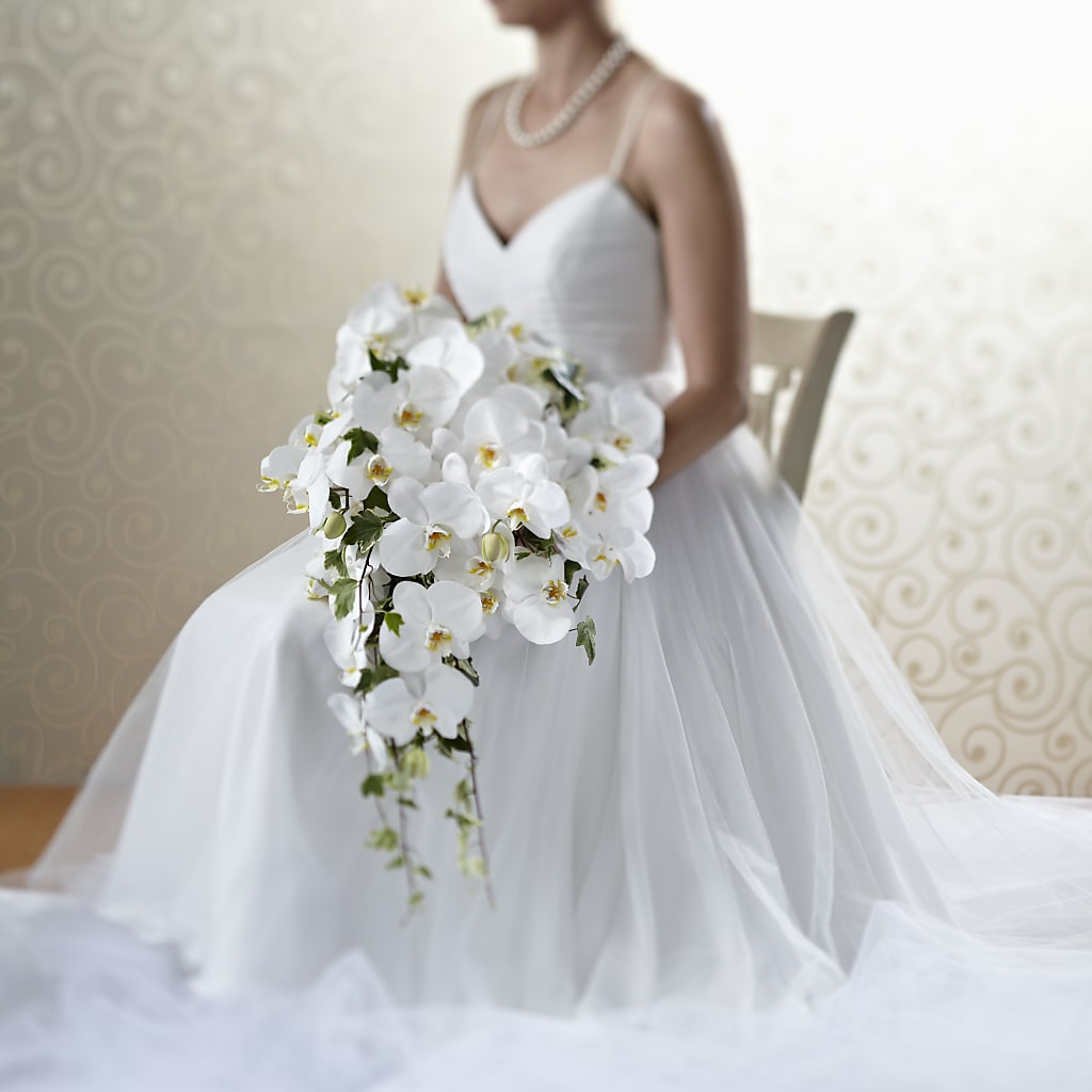 Classic White Bouquet – R & J BLOOMS, Rowlett TX