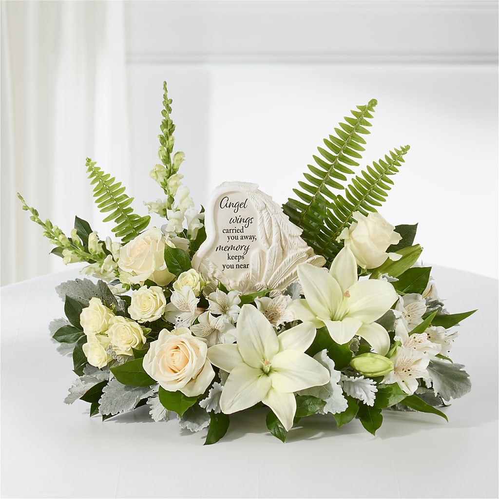 Holding You Close Arrangement – R & J BLOOMS, Rowlett TX