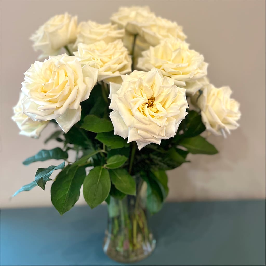 Long Stem Yellow Rose Bouquet – R & J BLOOMS, Rowlett TX