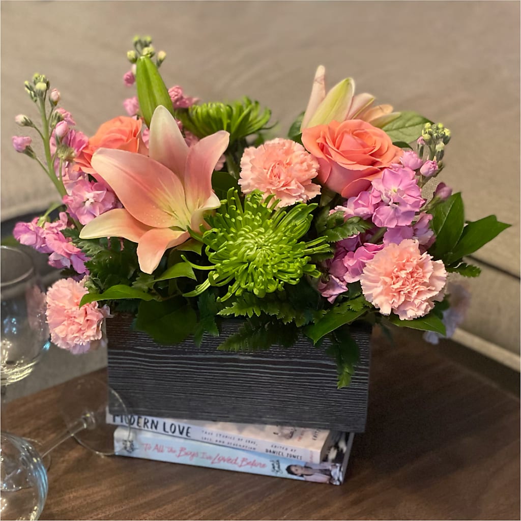 Beautiful Spirit Basket – R & J BLOOMS, Rowlett TX