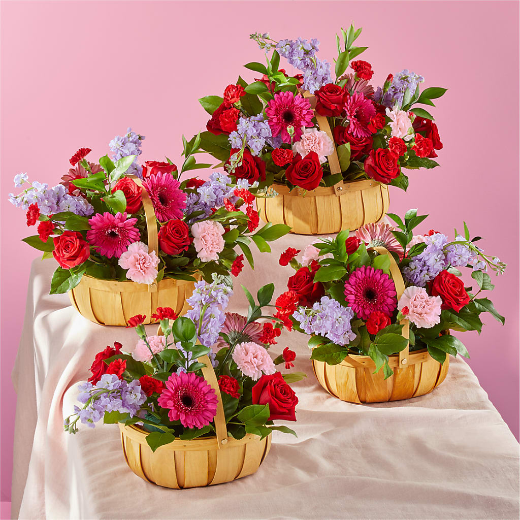 Pink Picnic Basket – R & J BLOOMS, Rowlett TX