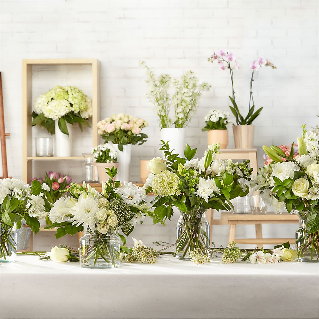 Classic Ivory – A Florist Original – R & J BLOOMS, Rowlett TX