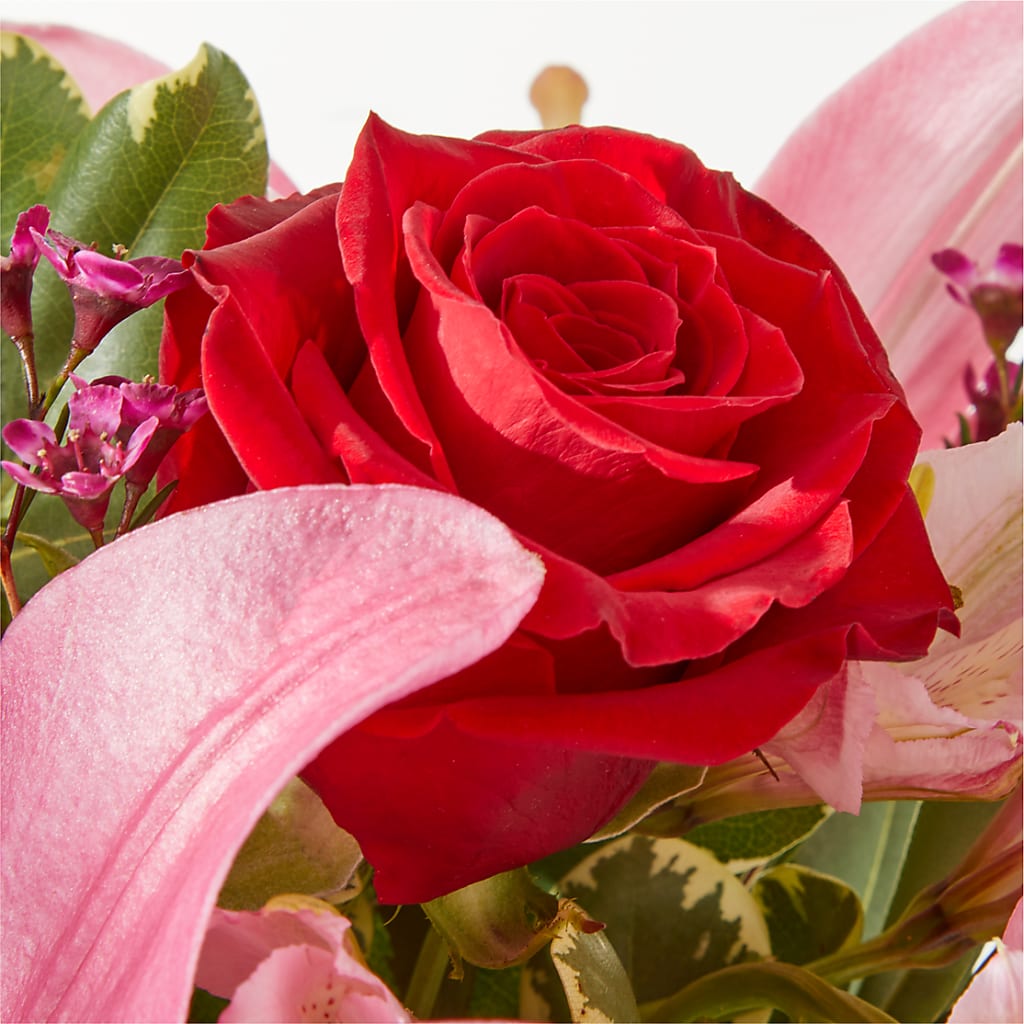 Lucky in Love Bouquet – R & J BLOOMS, Rowlett TX