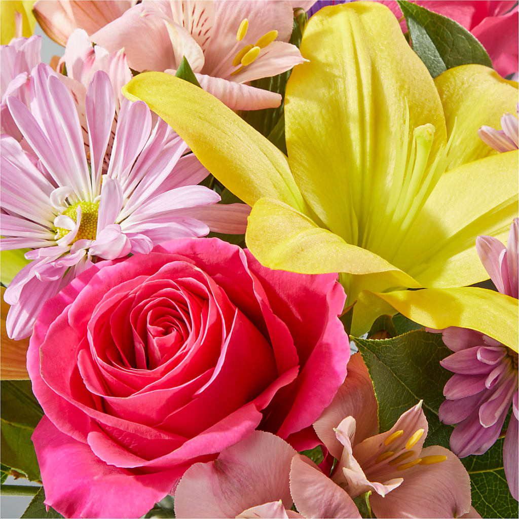 Sprinkles Bouquet – R & J BLOOMS, Rowlett TX