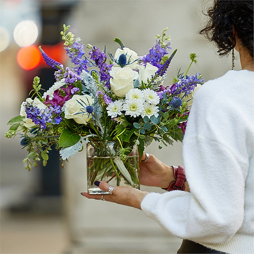 Shooting Star Bouquet – R & J BLOOMS, Rowlett TX