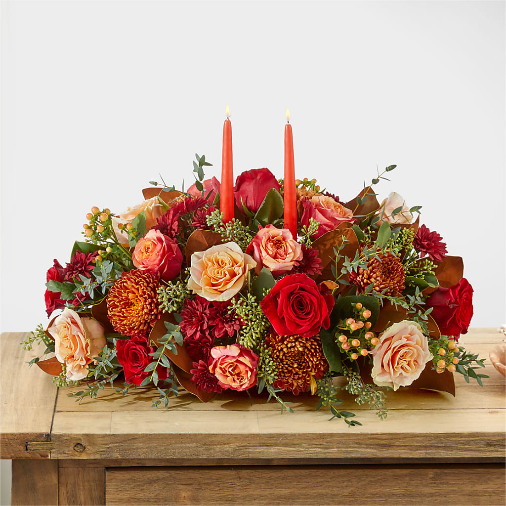 Gather Near Centerpiece – R & J BLOOMS, Rowlett TX